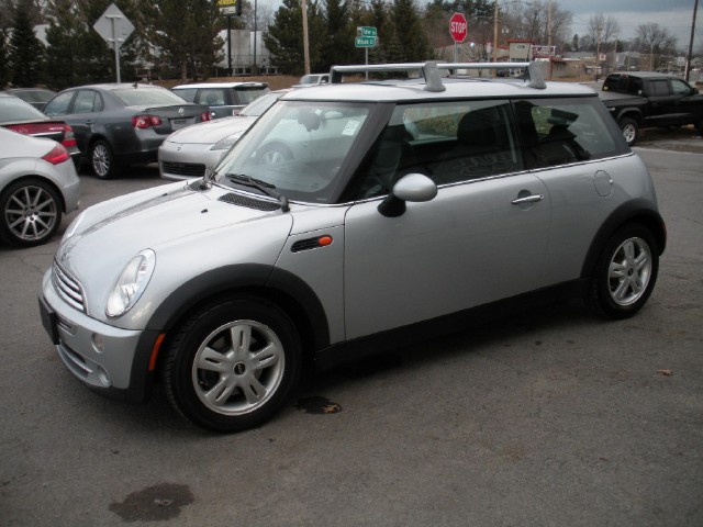 Used 2006 Pure Silver Metallic MINI Cooper EXTENDED FREE MAINTAINANCE | Albany, NY