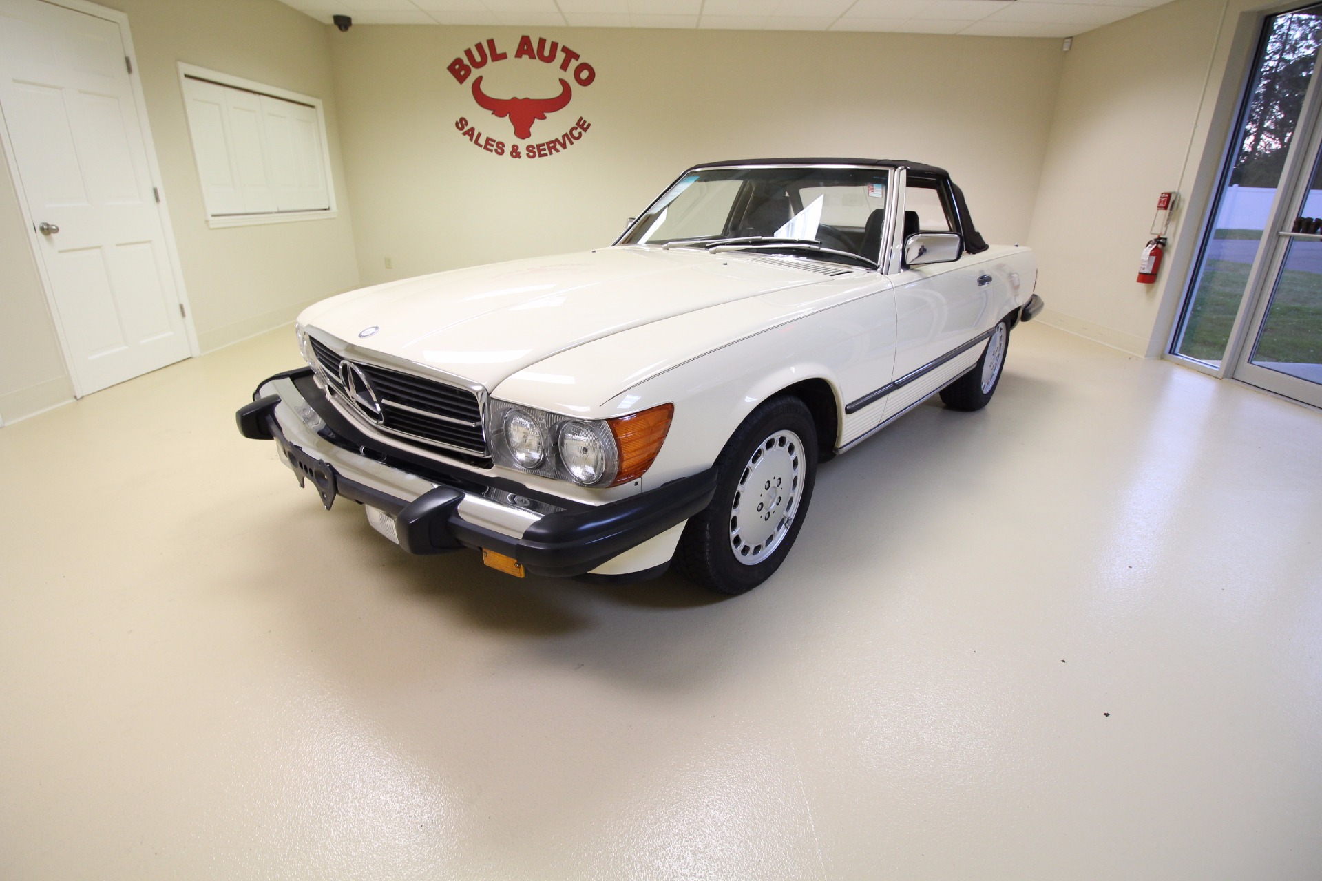 Used 1989  Mercedes-Benz 560 SL coupe | Albany, NY