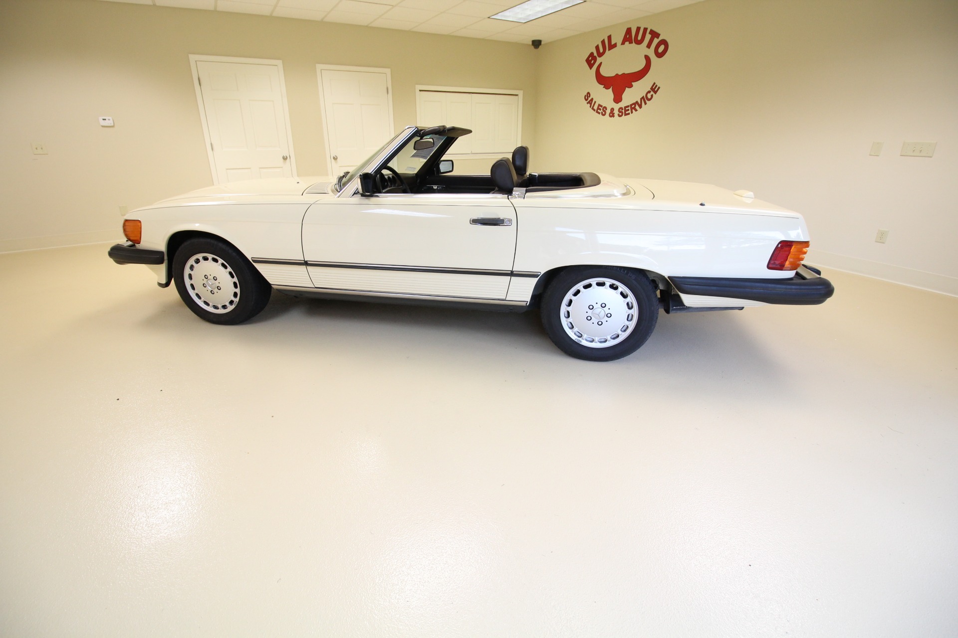 Used 1989  Mercedes-Benz 560 SL coupe | Albany, NY