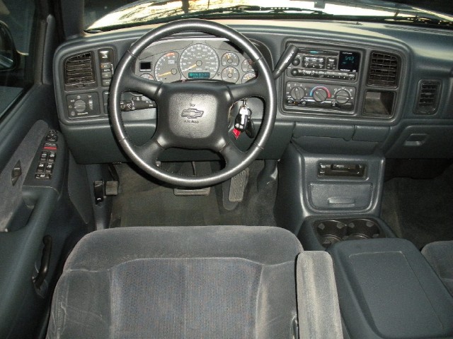 Used 2001 Medium Charcoal Gray Metallic Chevrolet Silverado 2500HD LS | Albany, NY
