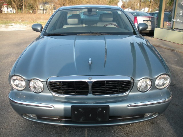 Used 2004 Zircon Metallic Jaguar XJ-Series XJ8 | Albany, NY