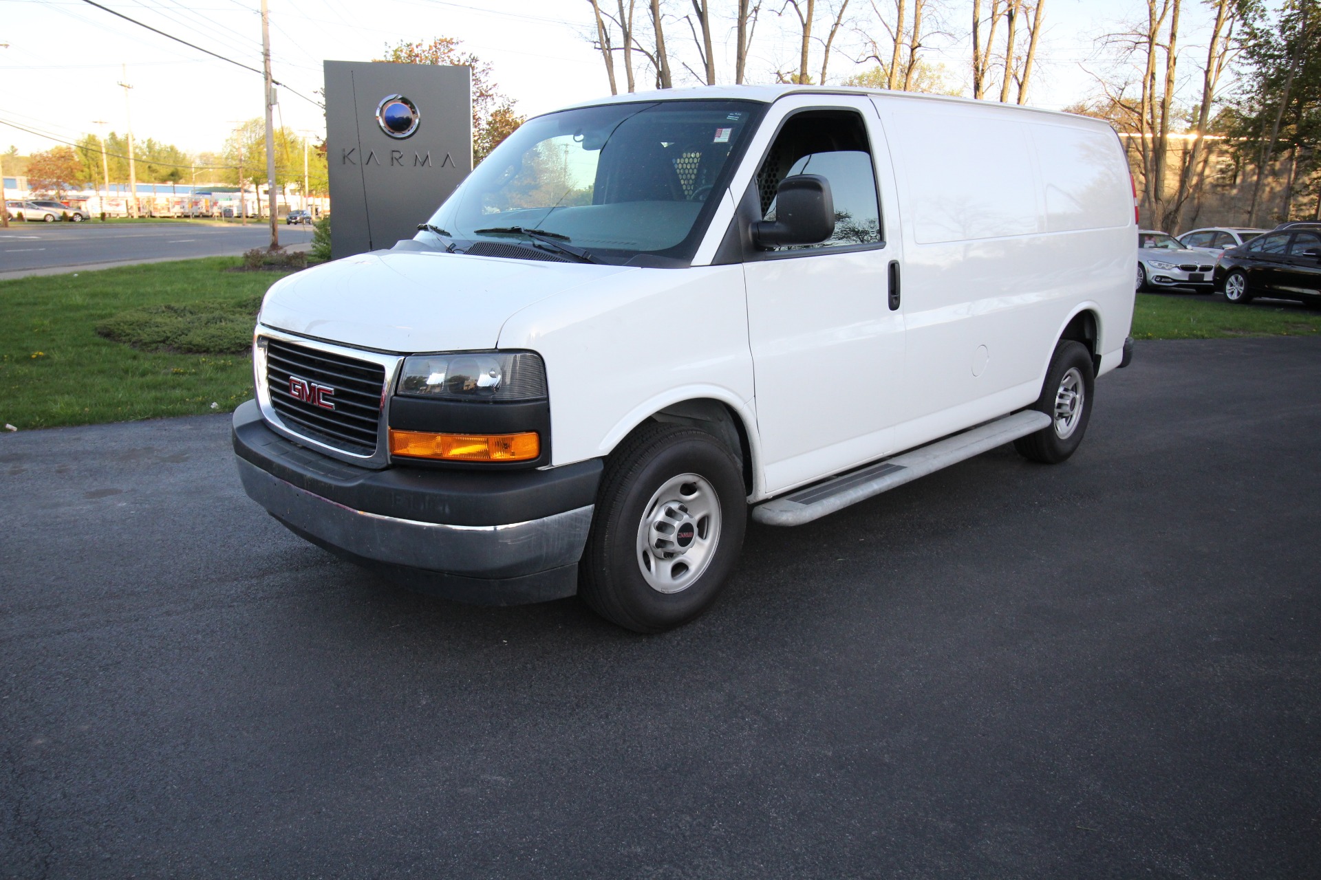 GMC Savana Chevrolet Express