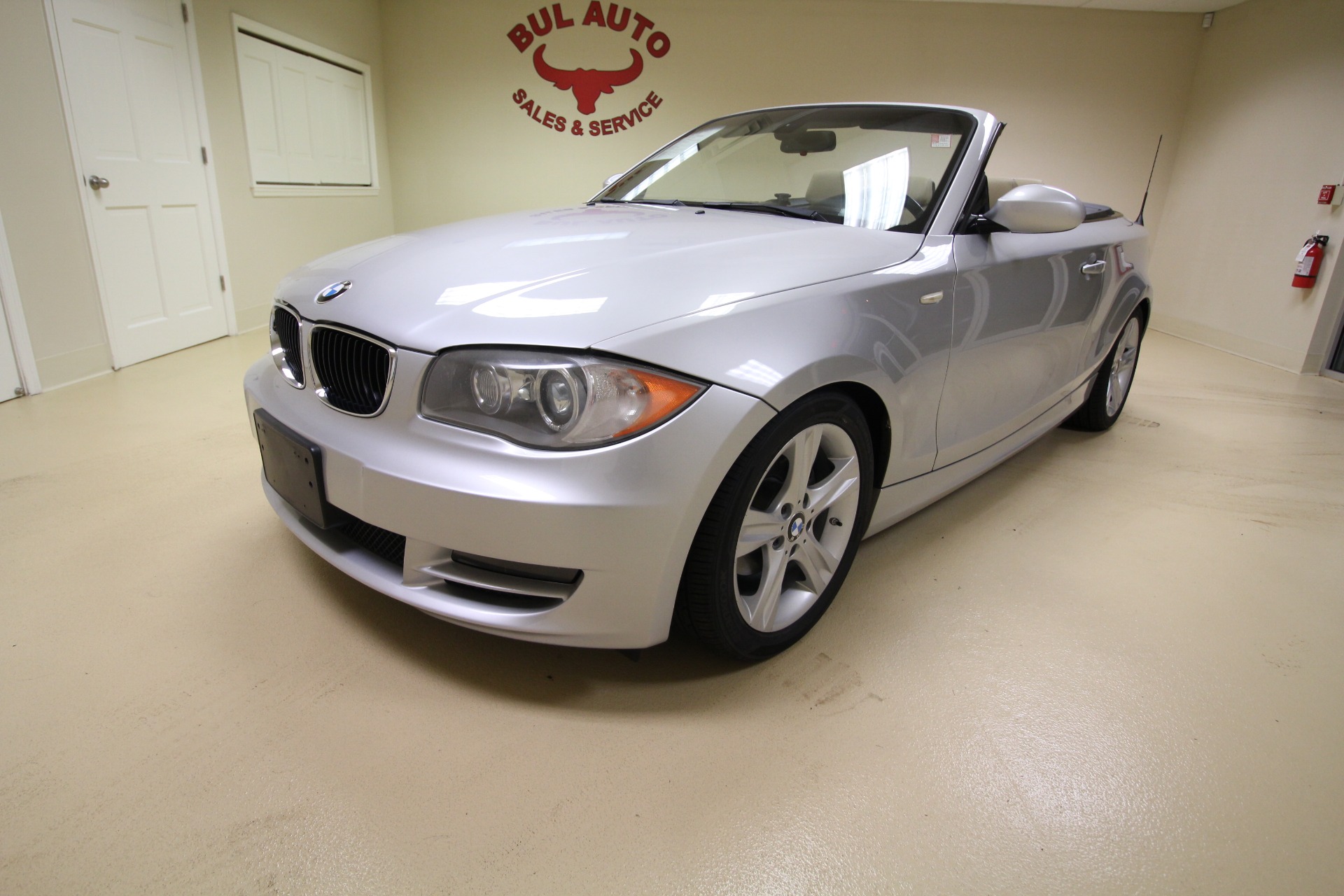 2008 BMW 1Series 128i Convertible SUPER LOW MILES SUPER