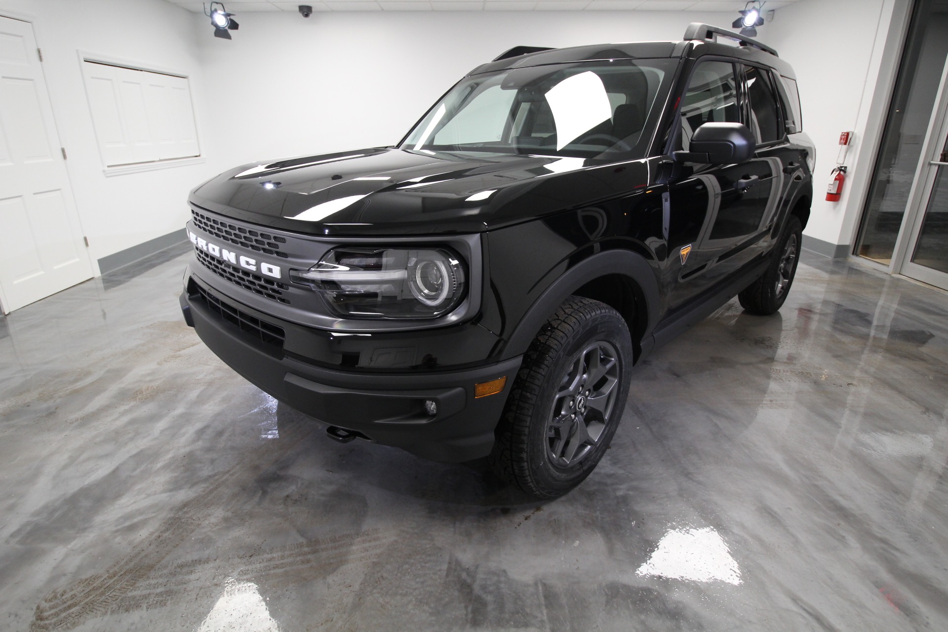 2021 Ford Bronco Sport Badlands Stock # 21014-375 visit www.karbuds.com