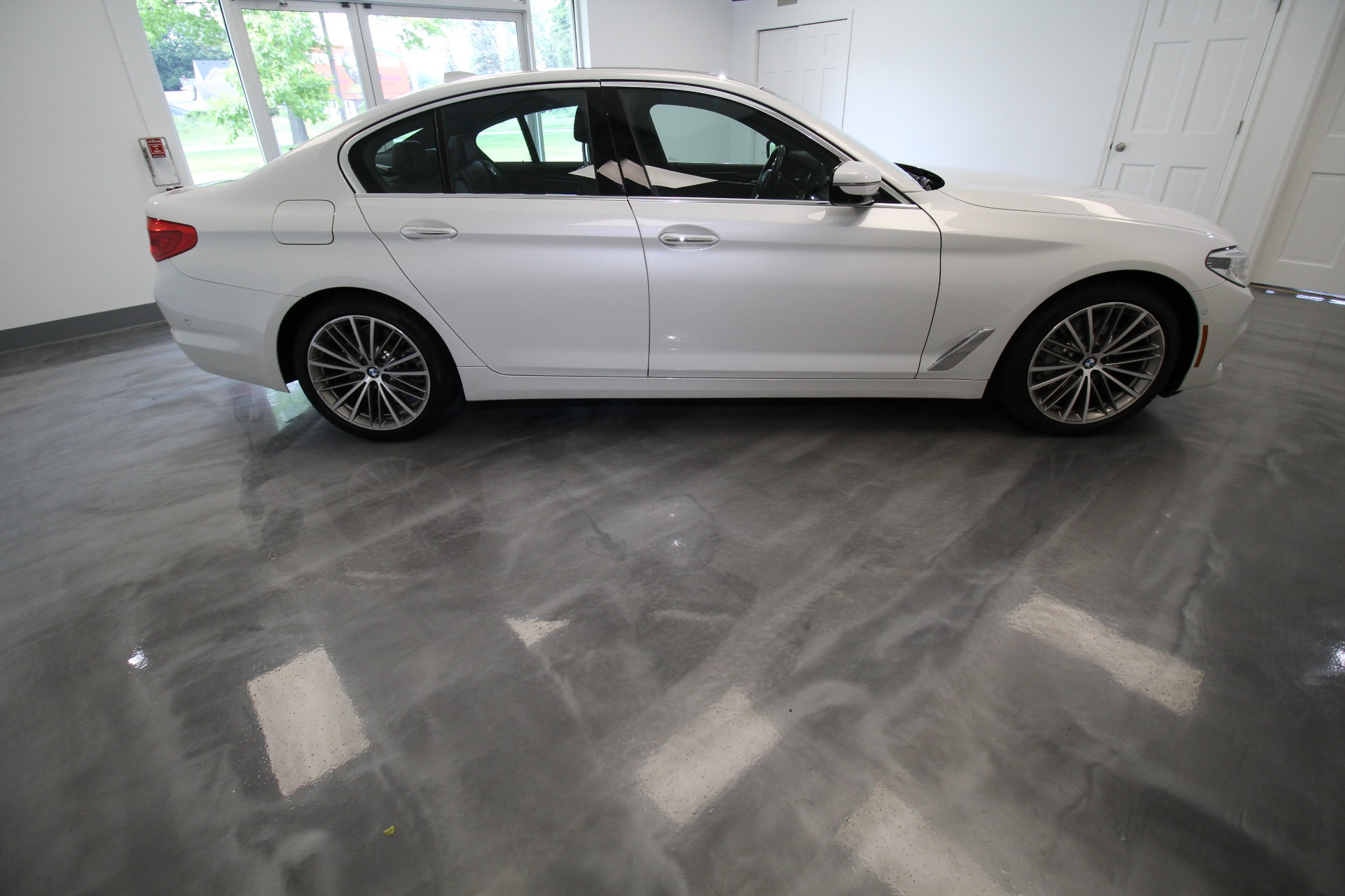 Used 2017 BMW 5-Series 540i xDrive LOADED WITH OPTIONS LOW MILES HARD TO FIND COLORS | Albany, NY