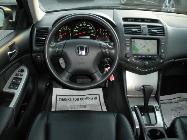 Used 2005 Satin Silver Metallic Honda Accord EX V-6 w/Navigation | Albany, NY