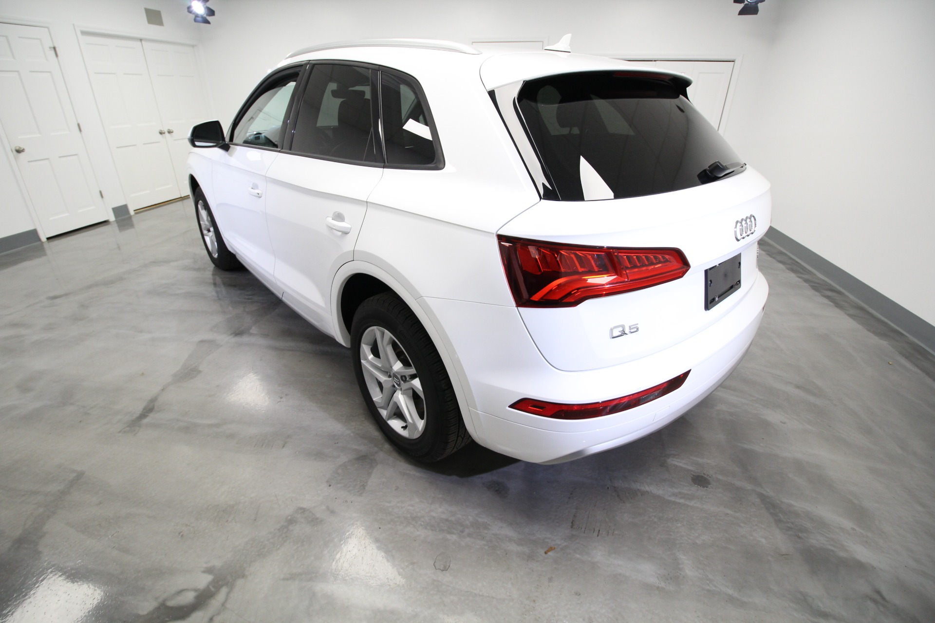 Used 2018 WHITE Audi Q5 2.0T Premium quattro | Albany, NY