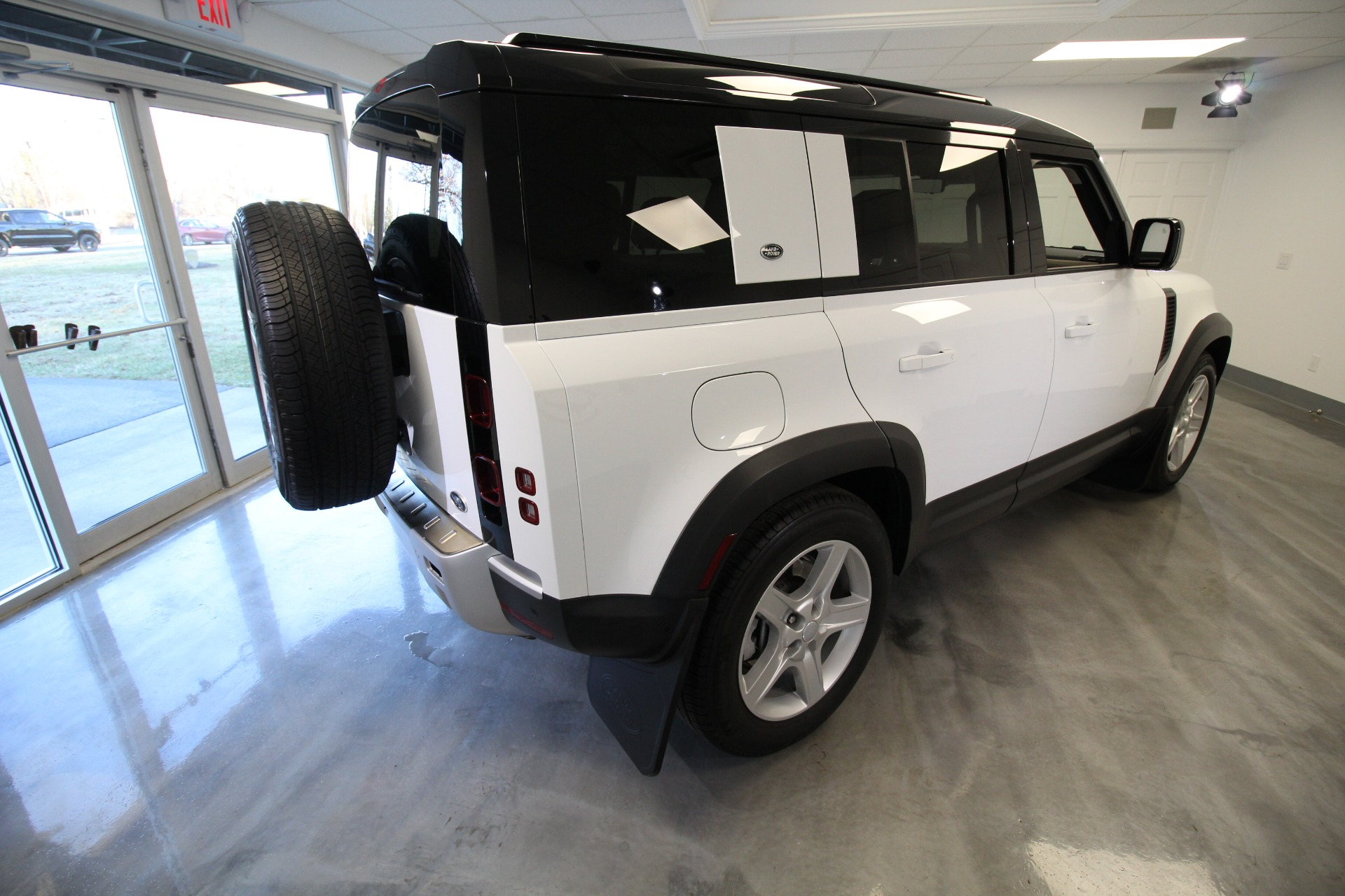 Used 2020 Land Rover Defender P400 110 SE LOADED RARE COLOR COMBO | Albany, NY