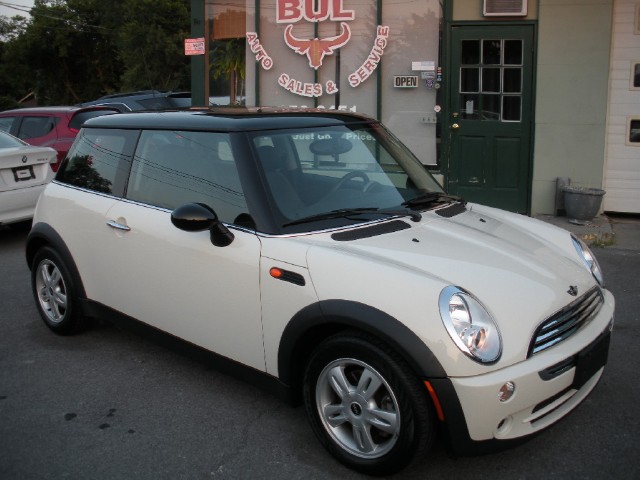 Used 2006 Pepper White MINI Cooper COUPE 5 SPEED PREMIUM+COLD WEATHER | Albany, NY