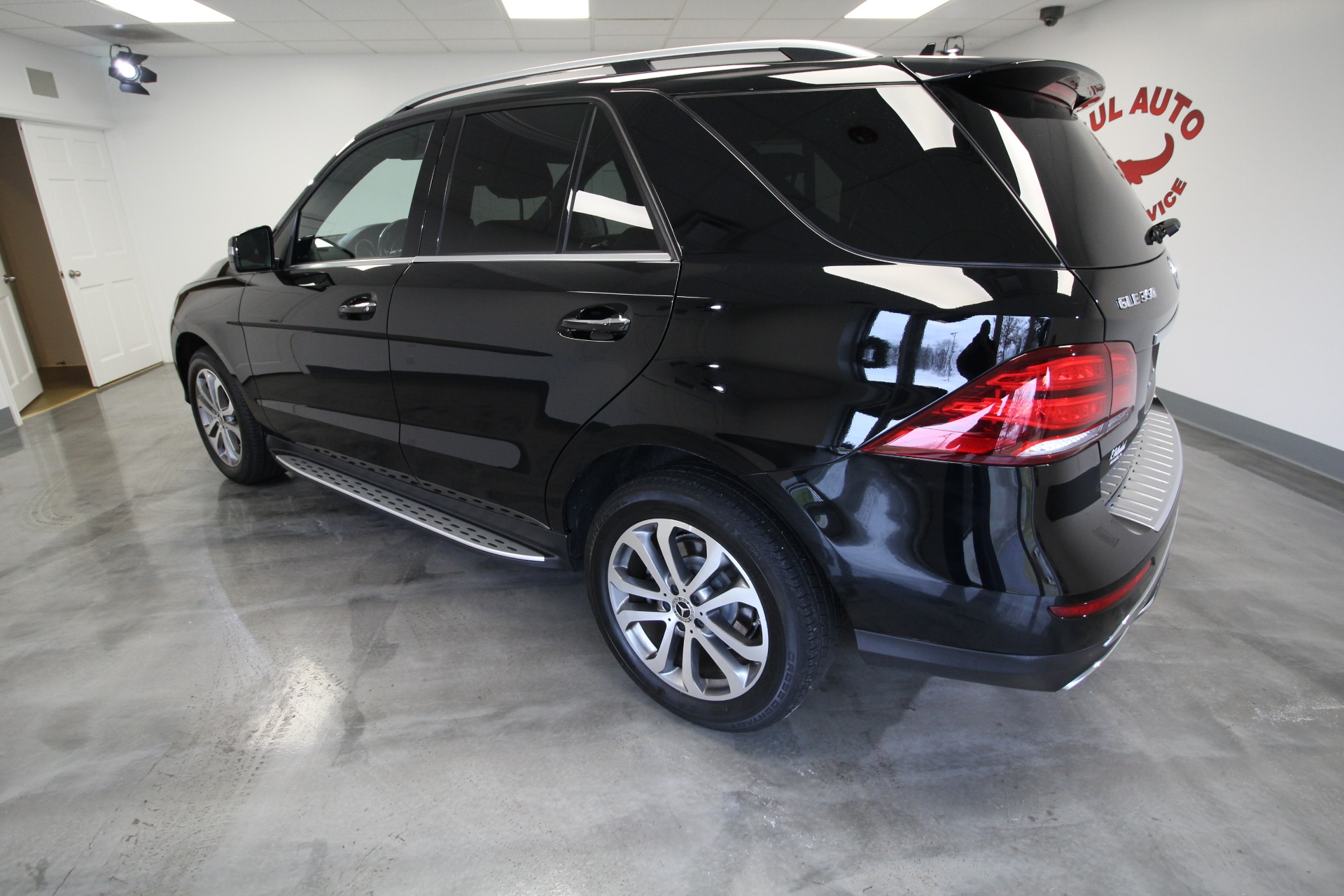 Used 2018 Black Mercedes-Benz GLE-Class GLE350 4MATIC AWD LOW MILES LOADED WITH OPTIONS | Albany, NY