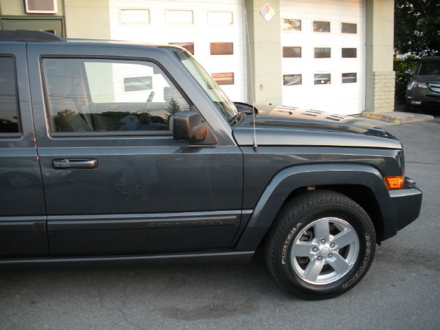 Used 2007 Steel Blue Metallic Clearcoat Jeep Commander Sport 4x4 | Albany, NY