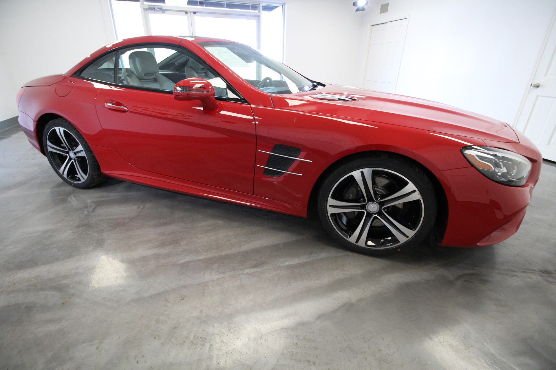Used 2017 RED Mercedes-Benz SL-Class SL450 SUPER RARE COLOR BEST COLOR COMBO | Albany, NY