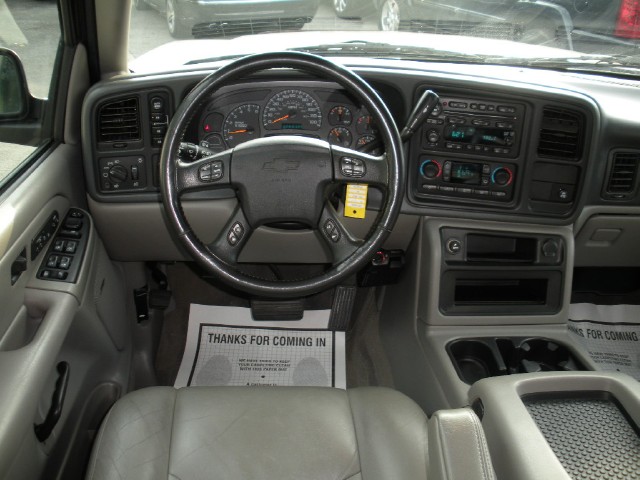 Used 2005 Silver Birch Metallic Chevrolet Avalanche 1500 LT Z71 4x4 | Albany, NY