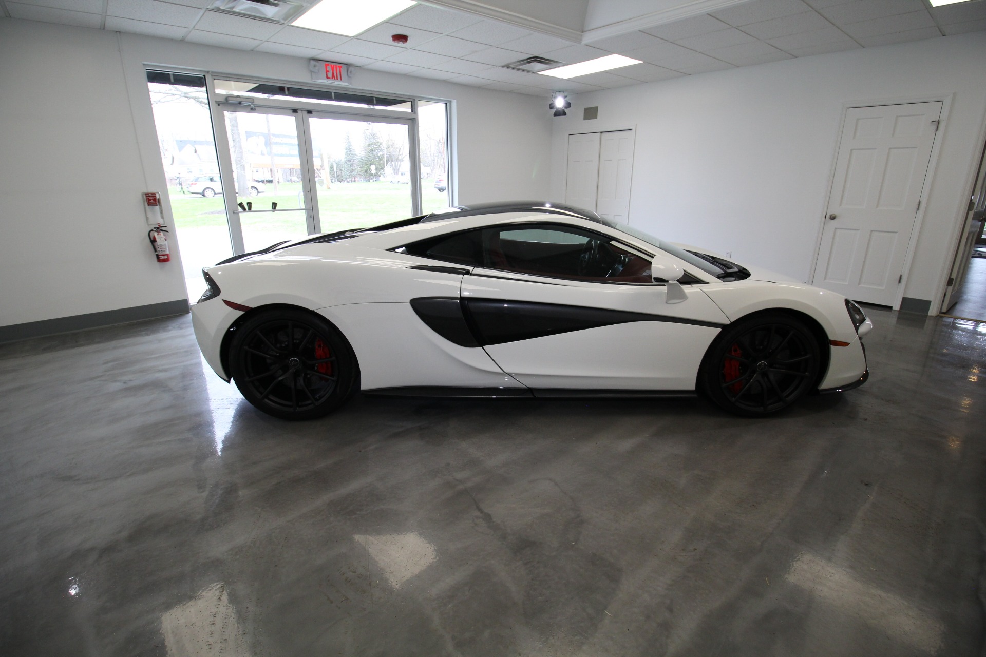 Used 2017 WHITE McLaren 570s LOADED RARE COLOR LOW MILES | Albany, NY