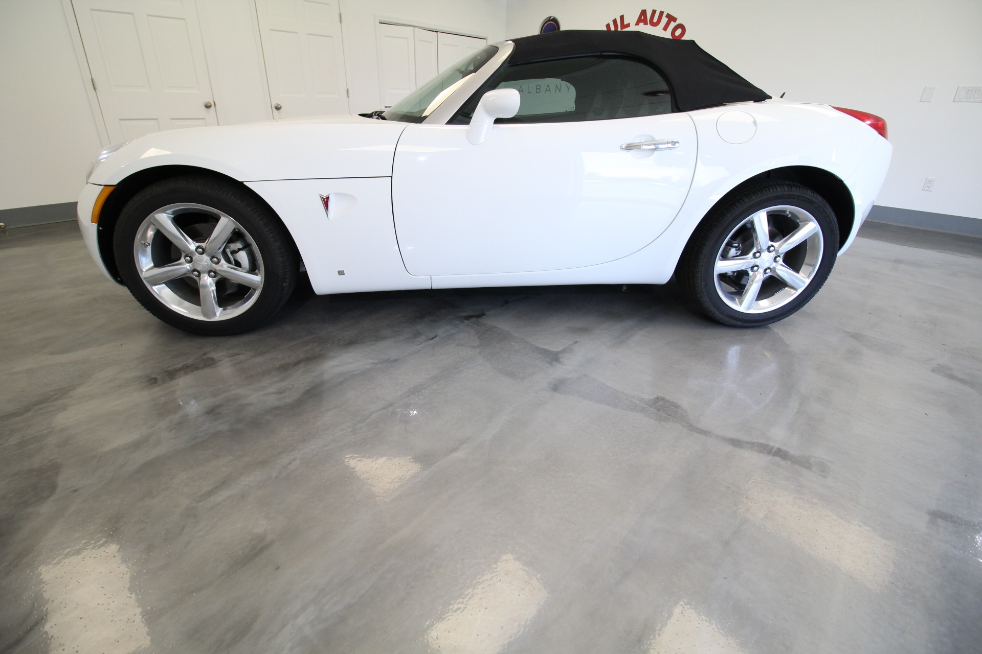 Used 2009 WHITE Pontiac Solstice LOW MILES 2 OWNER CAR SUPERB | Albany, NY