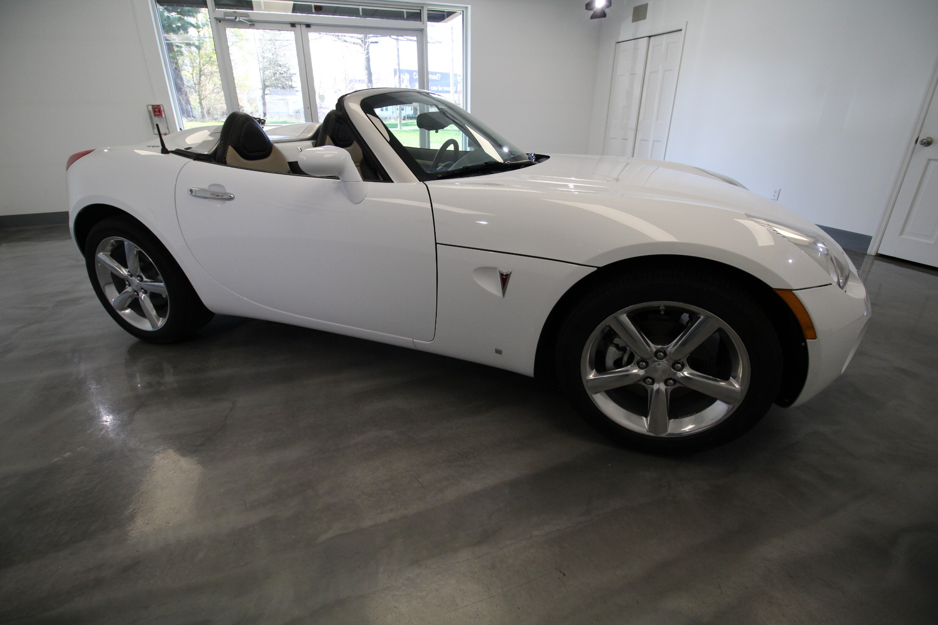 Used 2009 WHITE Pontiac Solstice LOW MILES 2 OWNER CAR SUPERB | Albany, NY
