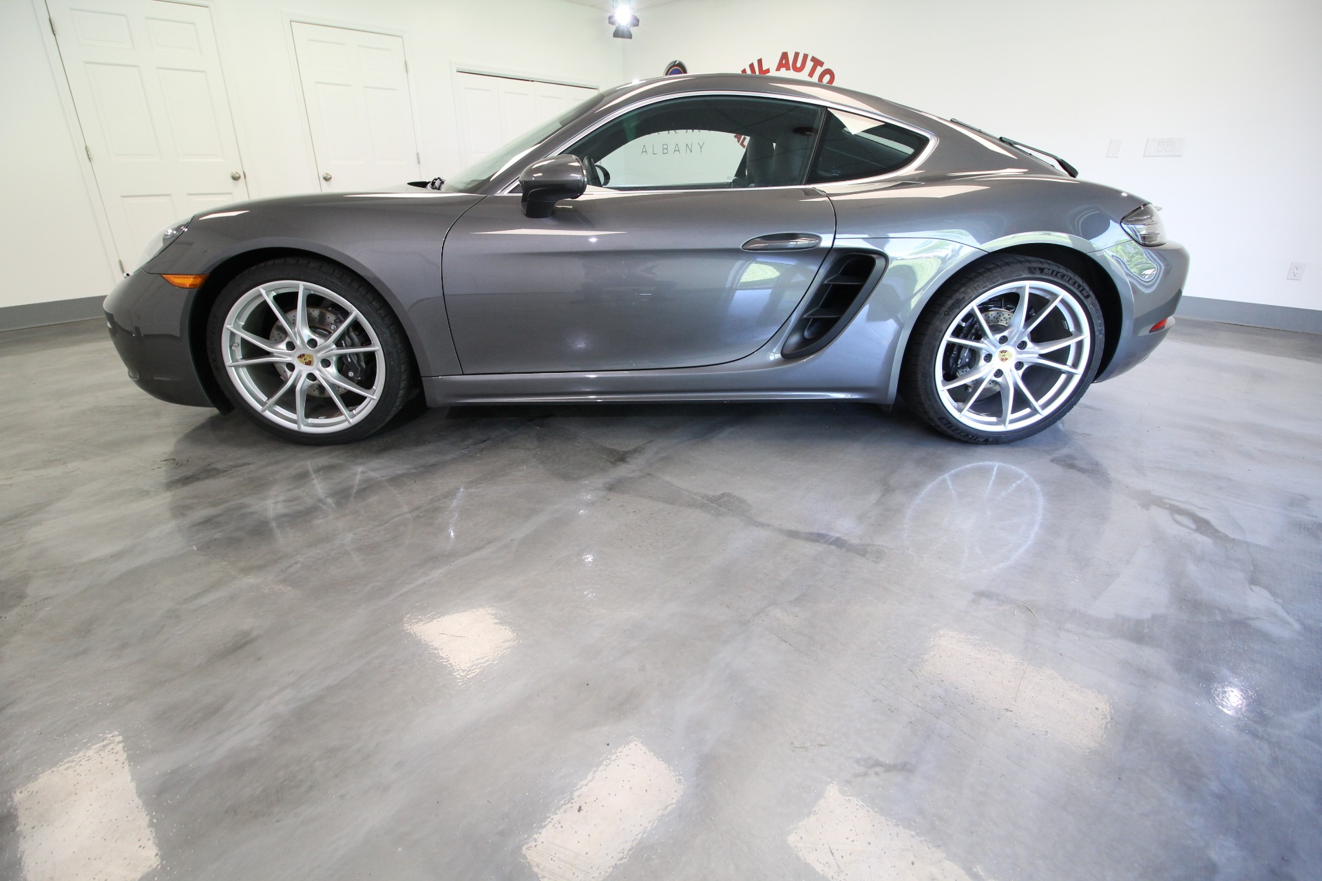 Used 2019 GREY Porsche 718 Cayman COUPE LIKE NEW TRADE IN WITH US LOW MILES PERFECT CAR | Albany, NY