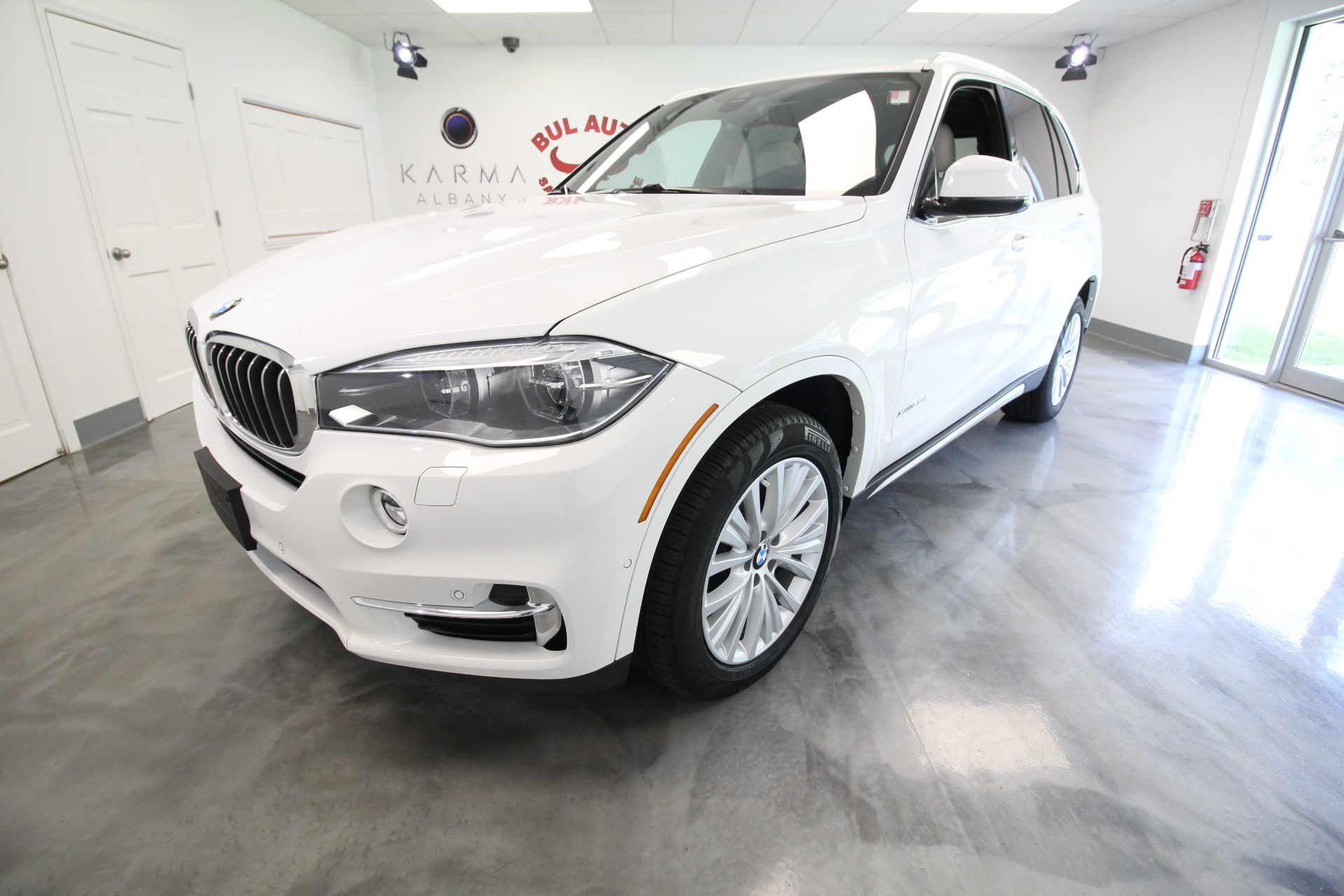 Used 2017 WHITE BMW X5 xDrive35D GREAT MPG LIKE NEW LOW MILES SUPERB CONDITION DIESEL | Albany, NY