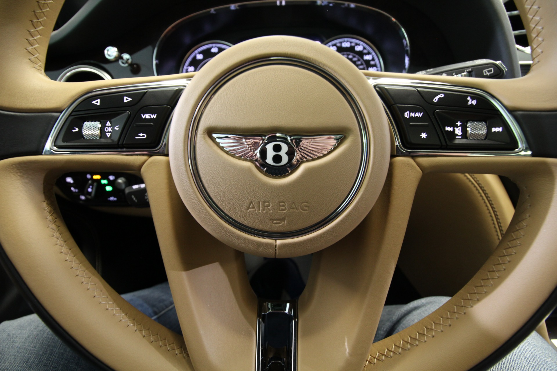 Used 2017 BLACK Bentley Bentayga LOW MILES HARD TO FIND | Albany, NY