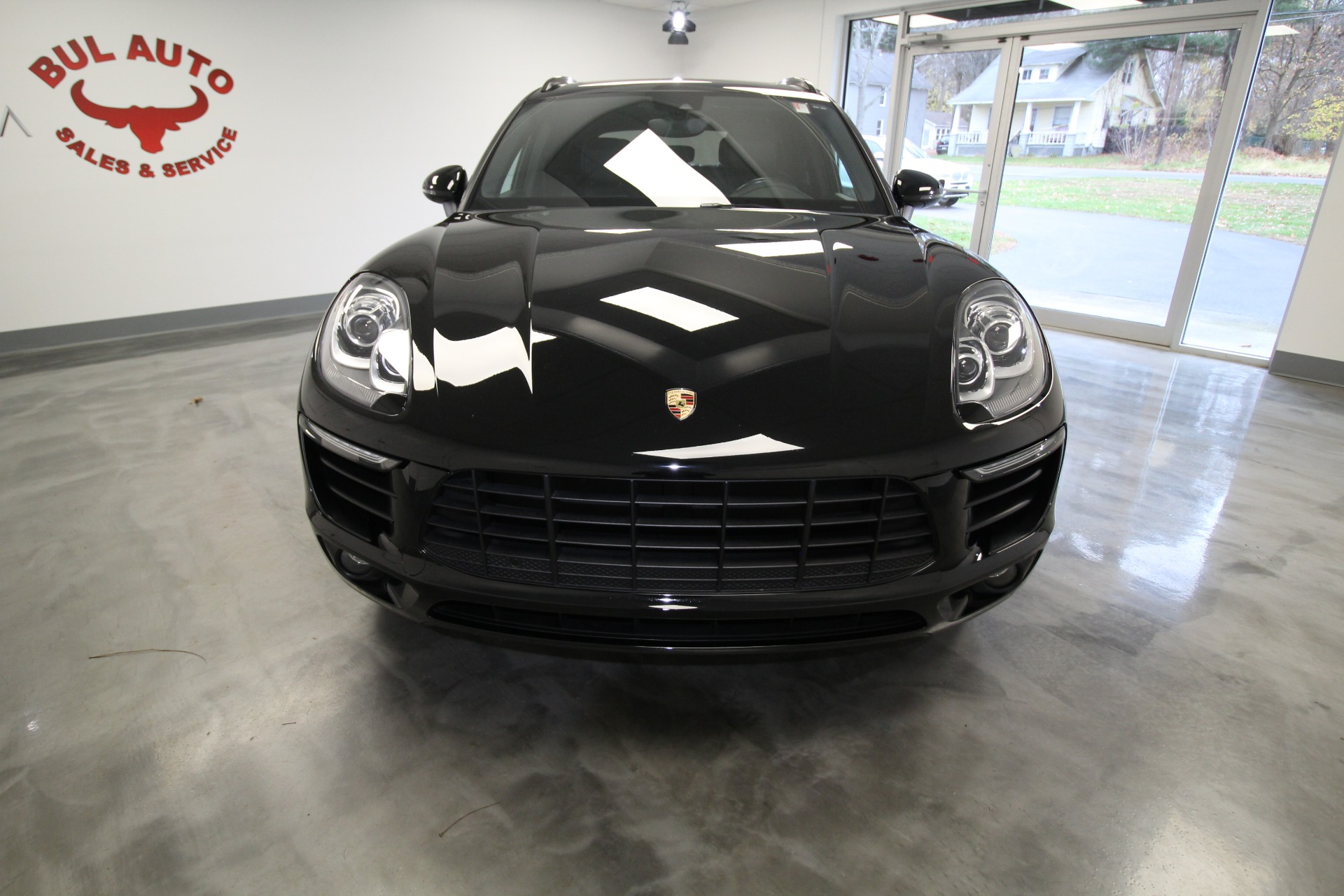 Used 2018 Black Porsche Macan 1 Owner | Albany, NY