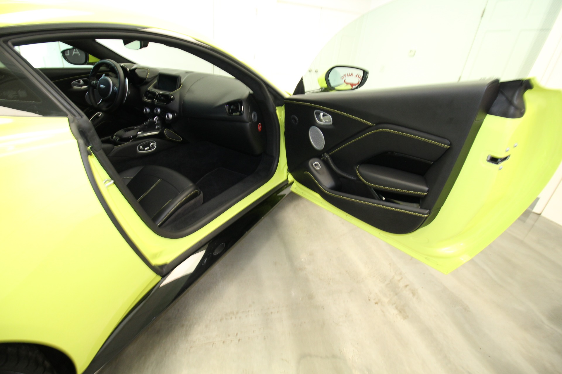Used 2020 Aston Martin Vantage Coupe | St. Petersburg, FL