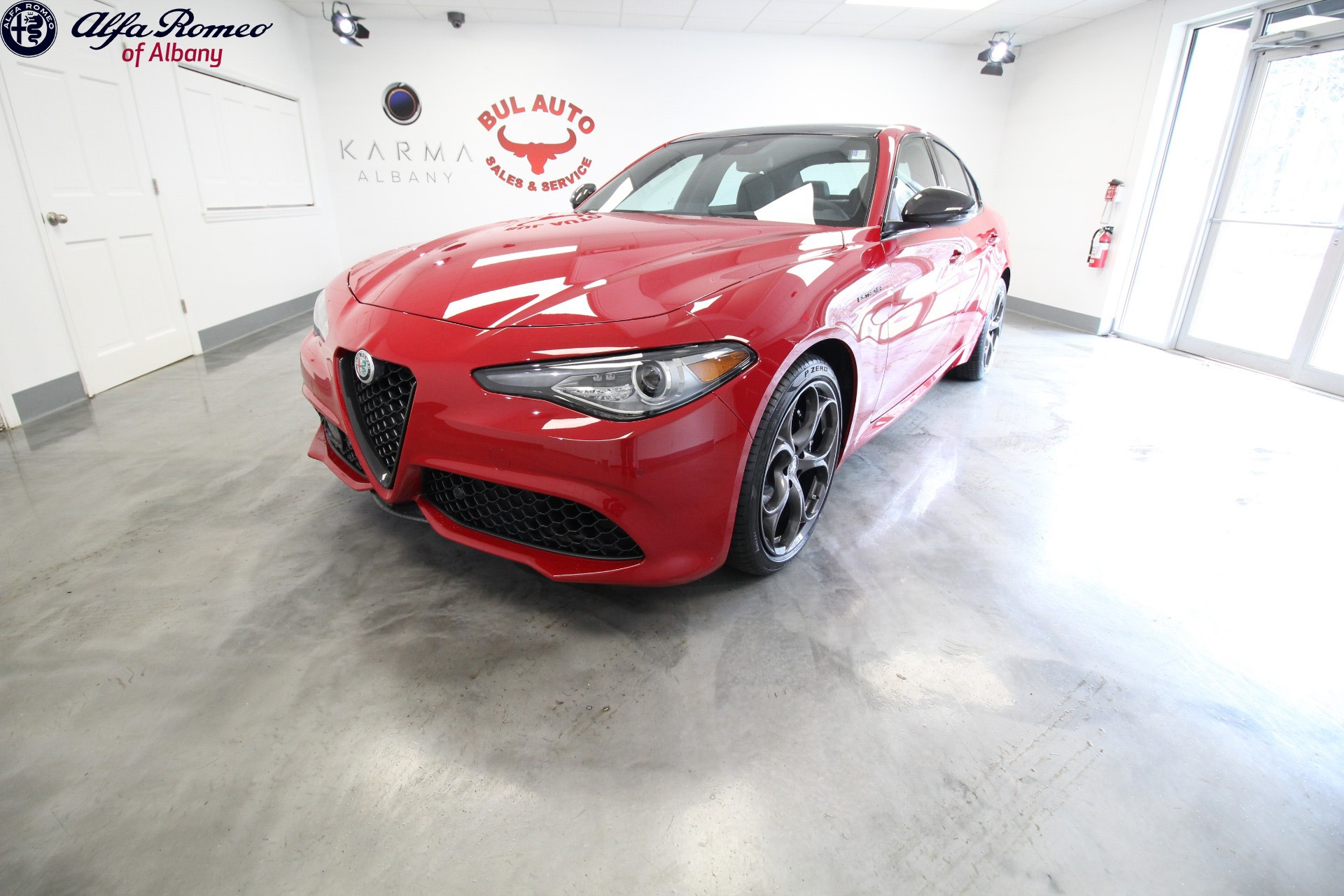 New 2023 Alfa Romeo GIULIA ESTREMA Estrema AWD | St. Petersburg, FL