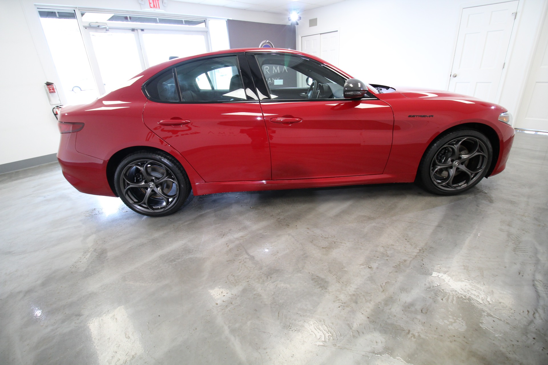 New 2023 Alfa Romeo GIULIA ESTREMA Estrema AWD | St. Petersburg, FL
