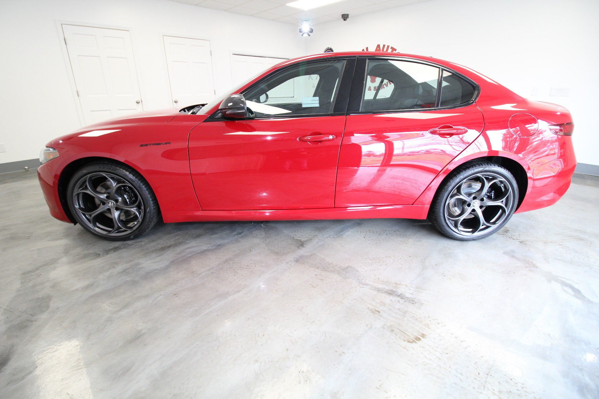 New 2023 Alfa Romeo GIULIA ESTREMA Estrema AWD | St. Petersburg, FL