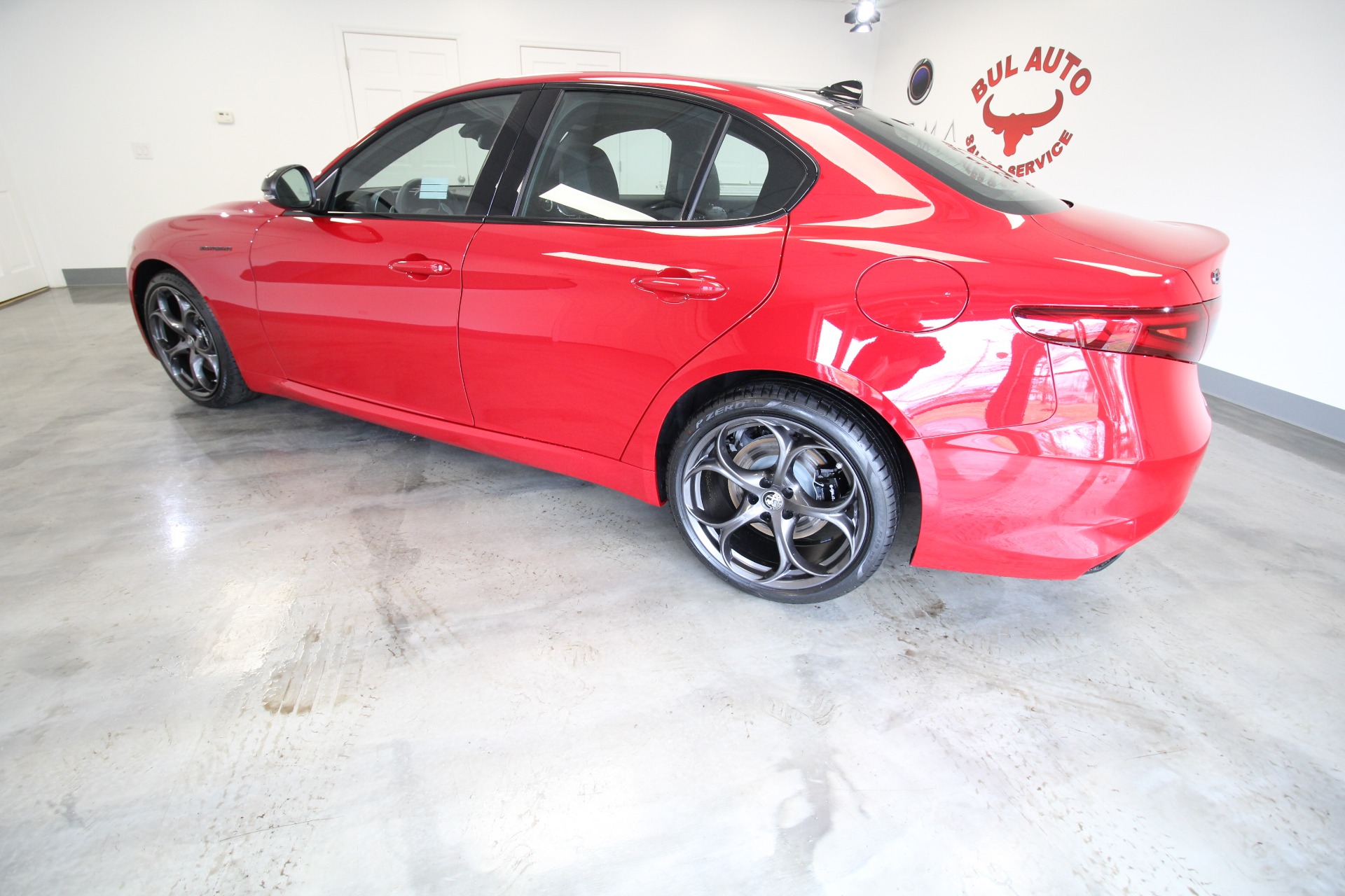 New 2023 Alfa Romeo GIULIA ESTREMA Estrema AWD | St. Petersburg, FL