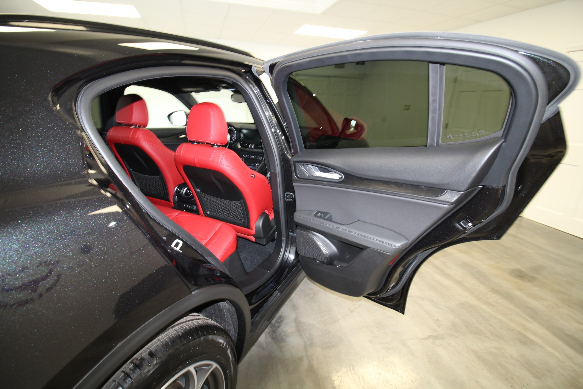 New 2022 Alfa Romeo STELVIO Sprint AWD | St. Petersburg, FL