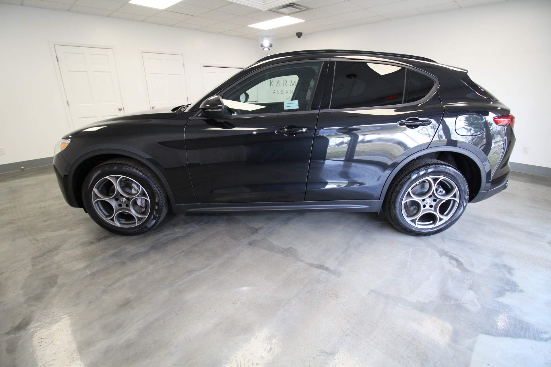 New 2022 Alfa Romeo STELVIO Sprint AWD | St. Petersburg, FL