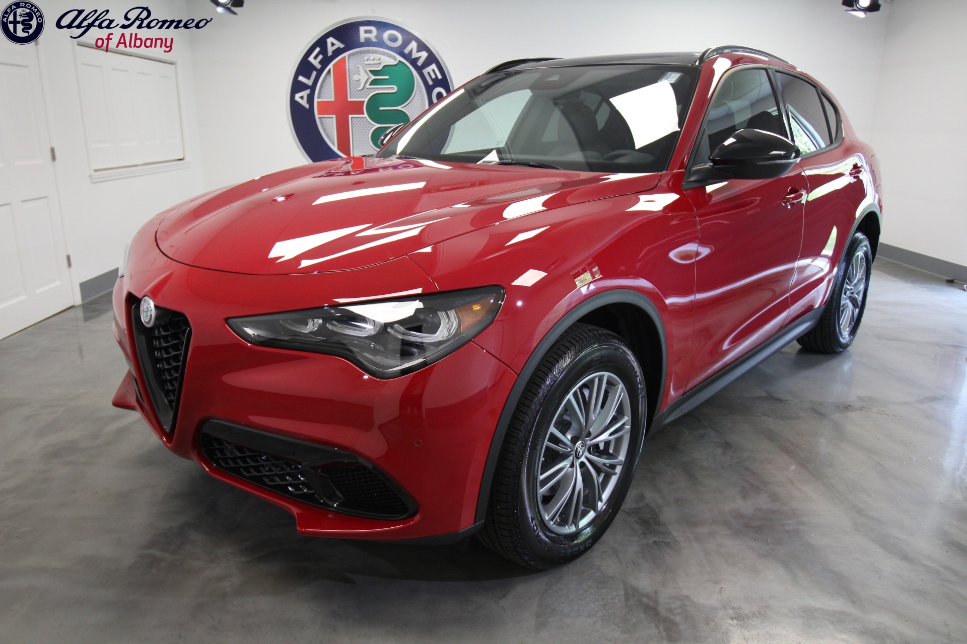 New 2024 Alfa Romeo STELVIO Sprint | St. Petersburg, FL