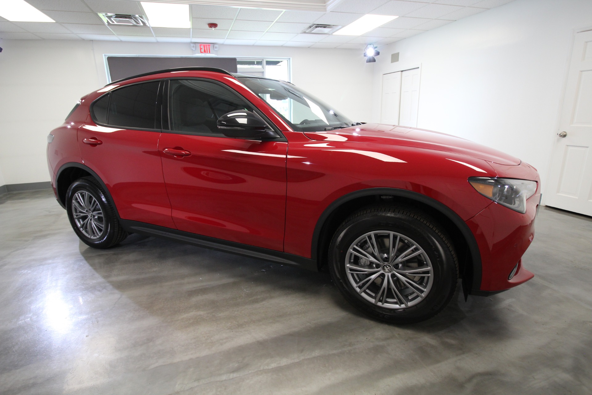 New 2024 Alfa Romeo STELVIO Sprint | St. Petersburg, FL