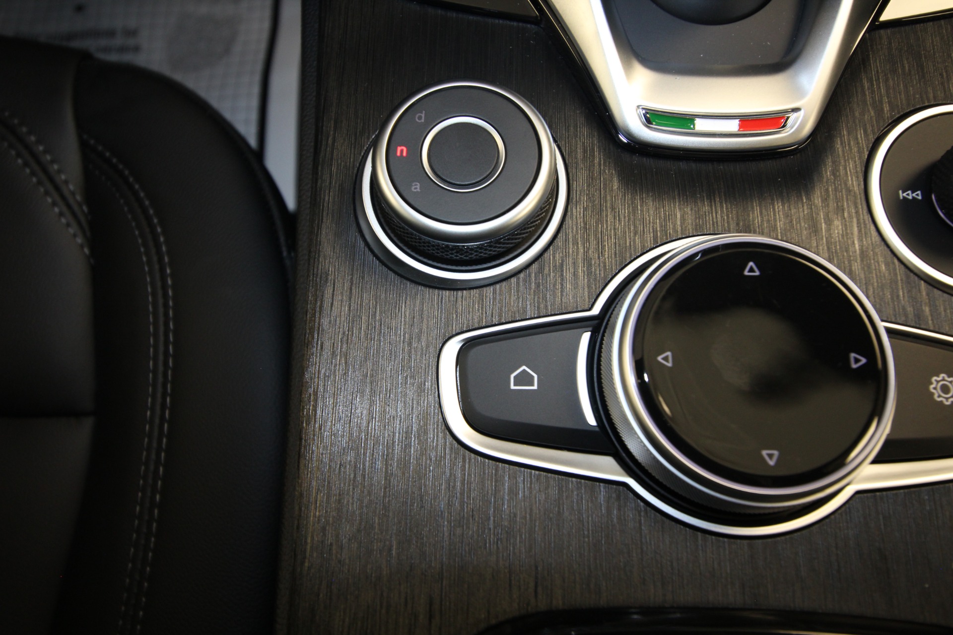 New 2024 Alfa Romeo STELVIO Sprint | St. Petersburg, FL
