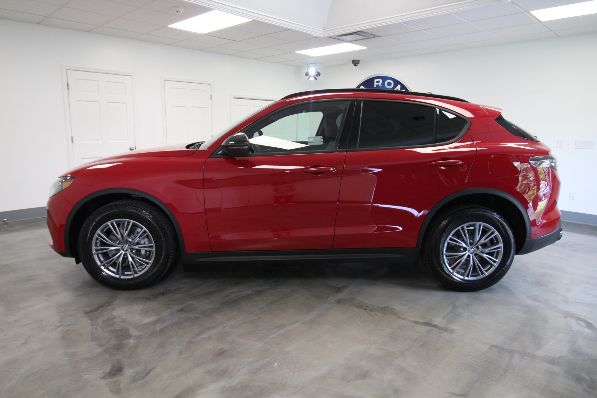 New 2024 Alfa Romeo STELVIO Sprint | St. Petersburg, FL