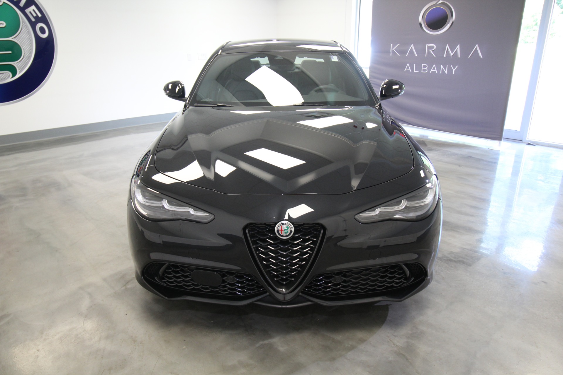 New 2024 BLACK Alfa Romeo GIULIA  | Albany, NY