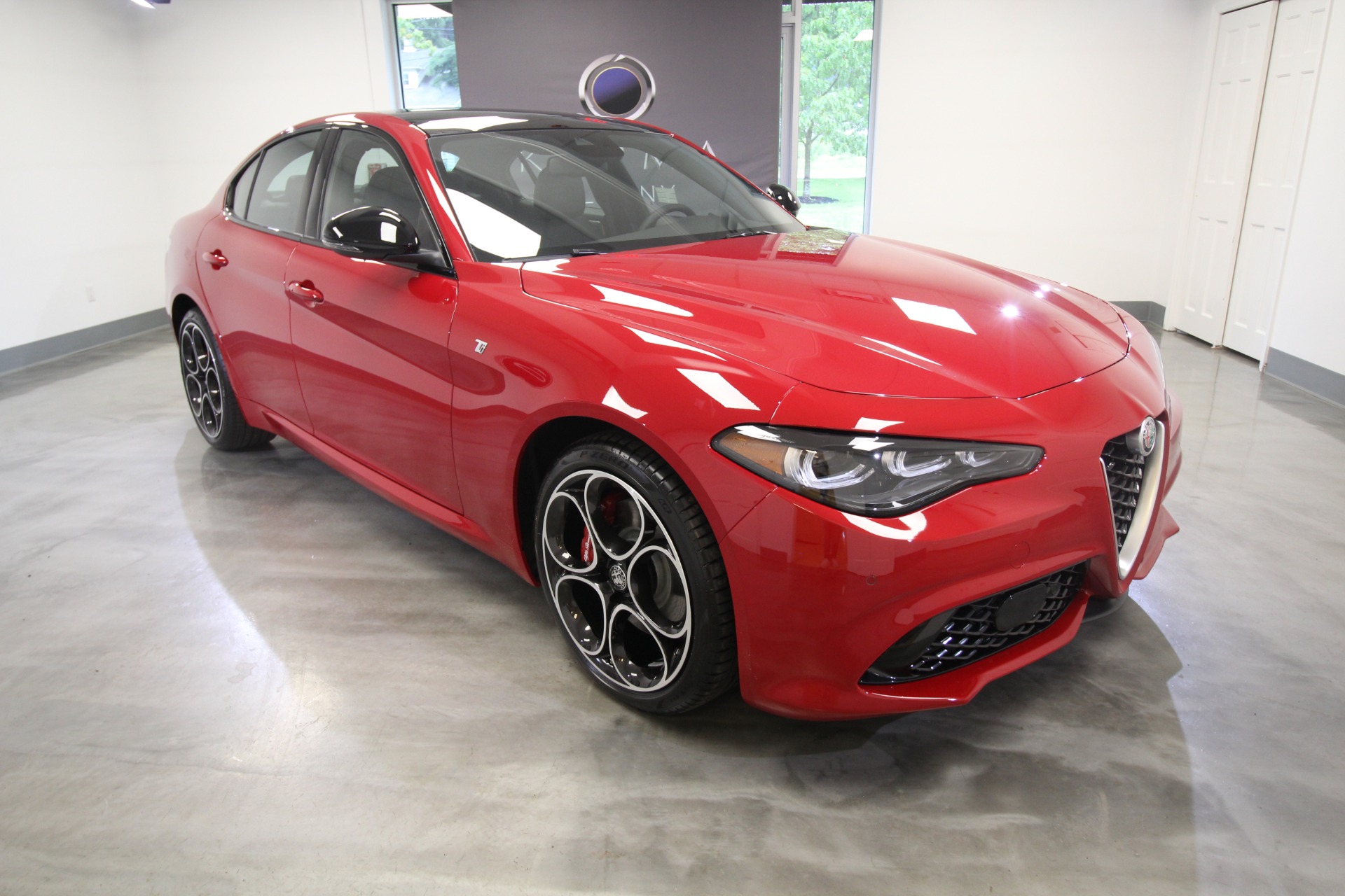 New 2024 Alfa Romeo GIULIA TI | St. Petersburg, FL