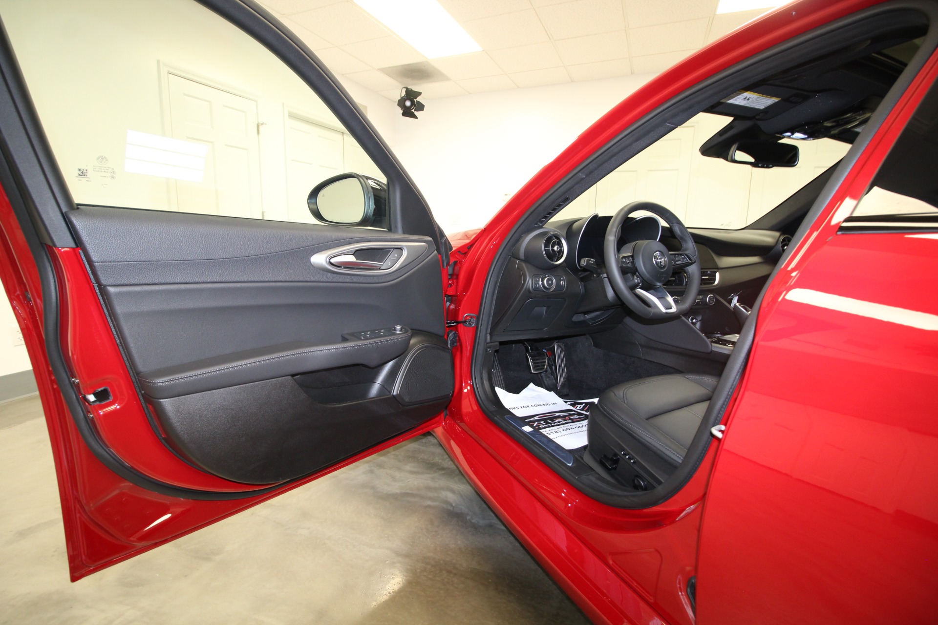 New 2024 Alfa Romeo GIULIA TI | St. Petersburg, FL