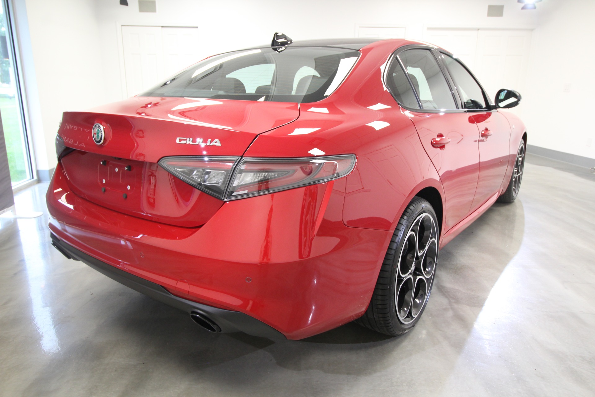 New 2024 Alfa Romeo GIULIA TI | St. Petersburg, FL