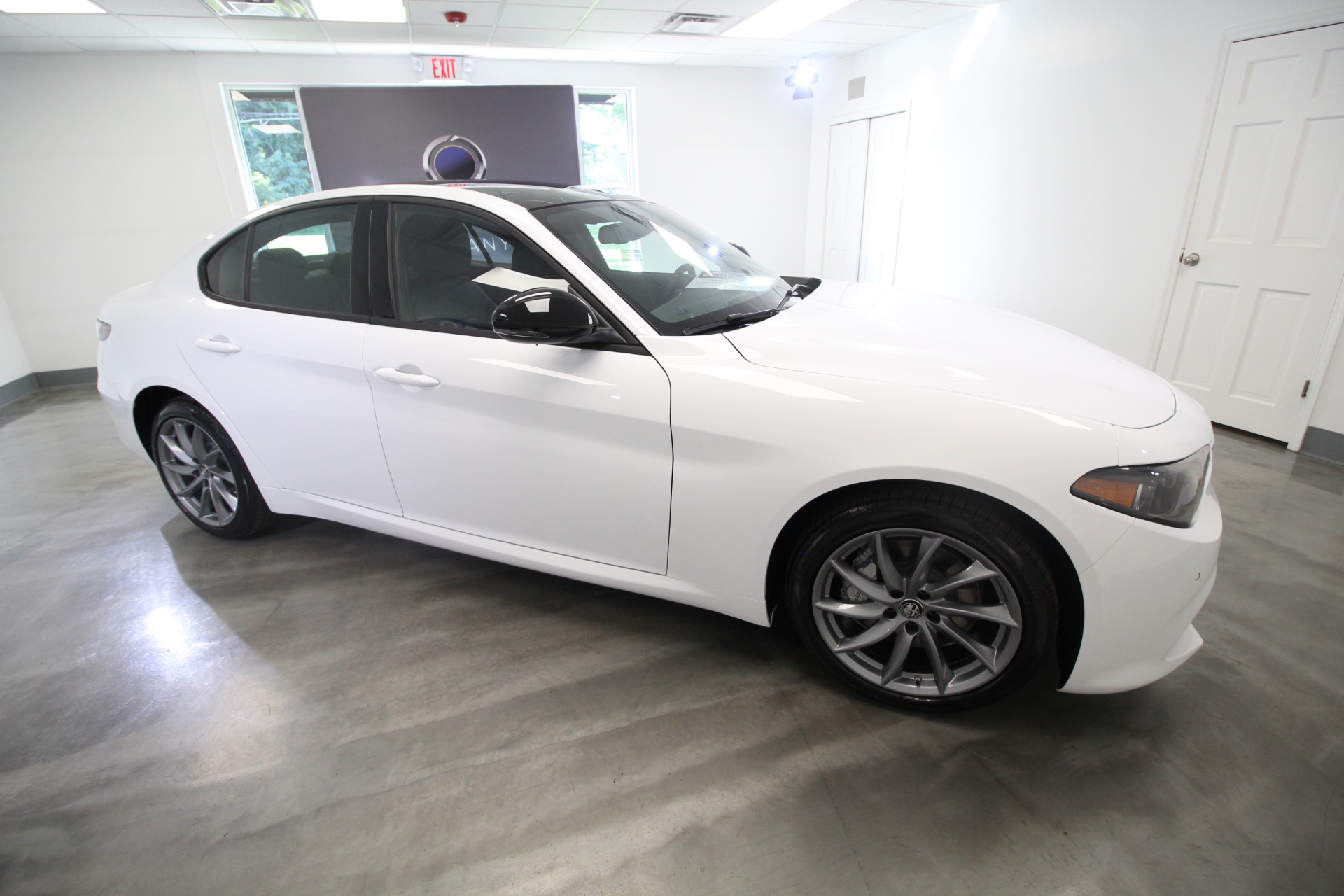 New 2024 Alfa Romeo GIULIA Sprint | St. Petersburg, FL