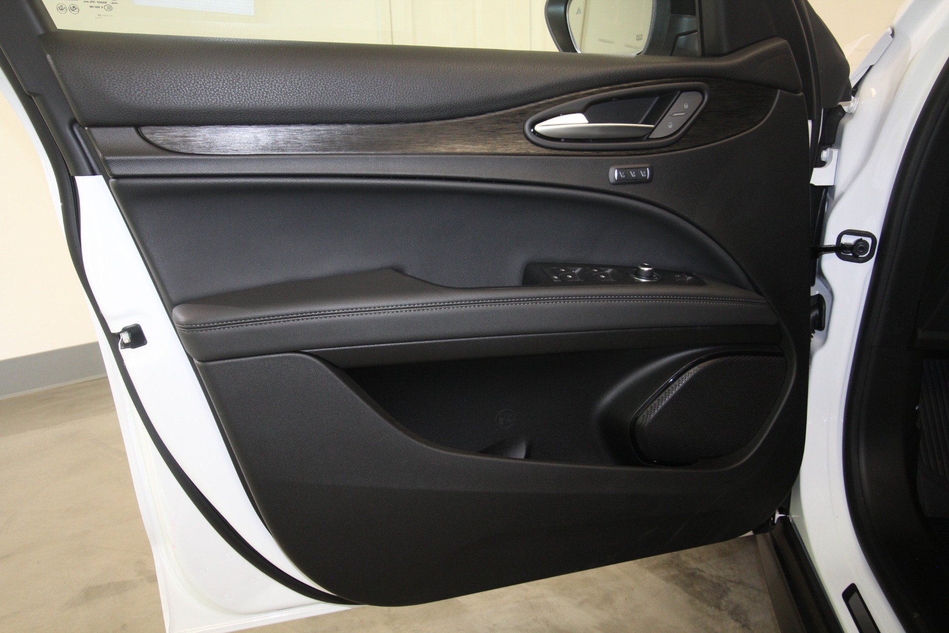 New 2024 Alfa Romeo STEVLIO SPRINT Sprint | St. Petersburg, FL