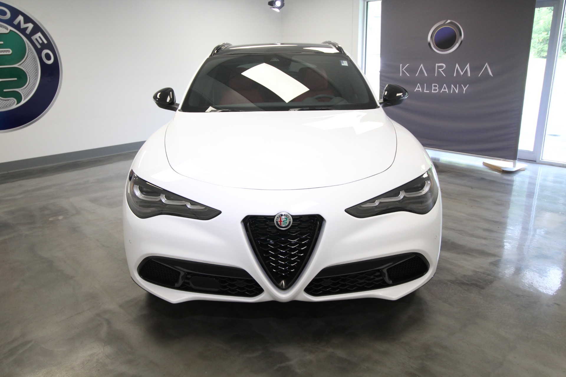 New 2024 Alfa Romeo STELVIO | St. Petersburg, FL
