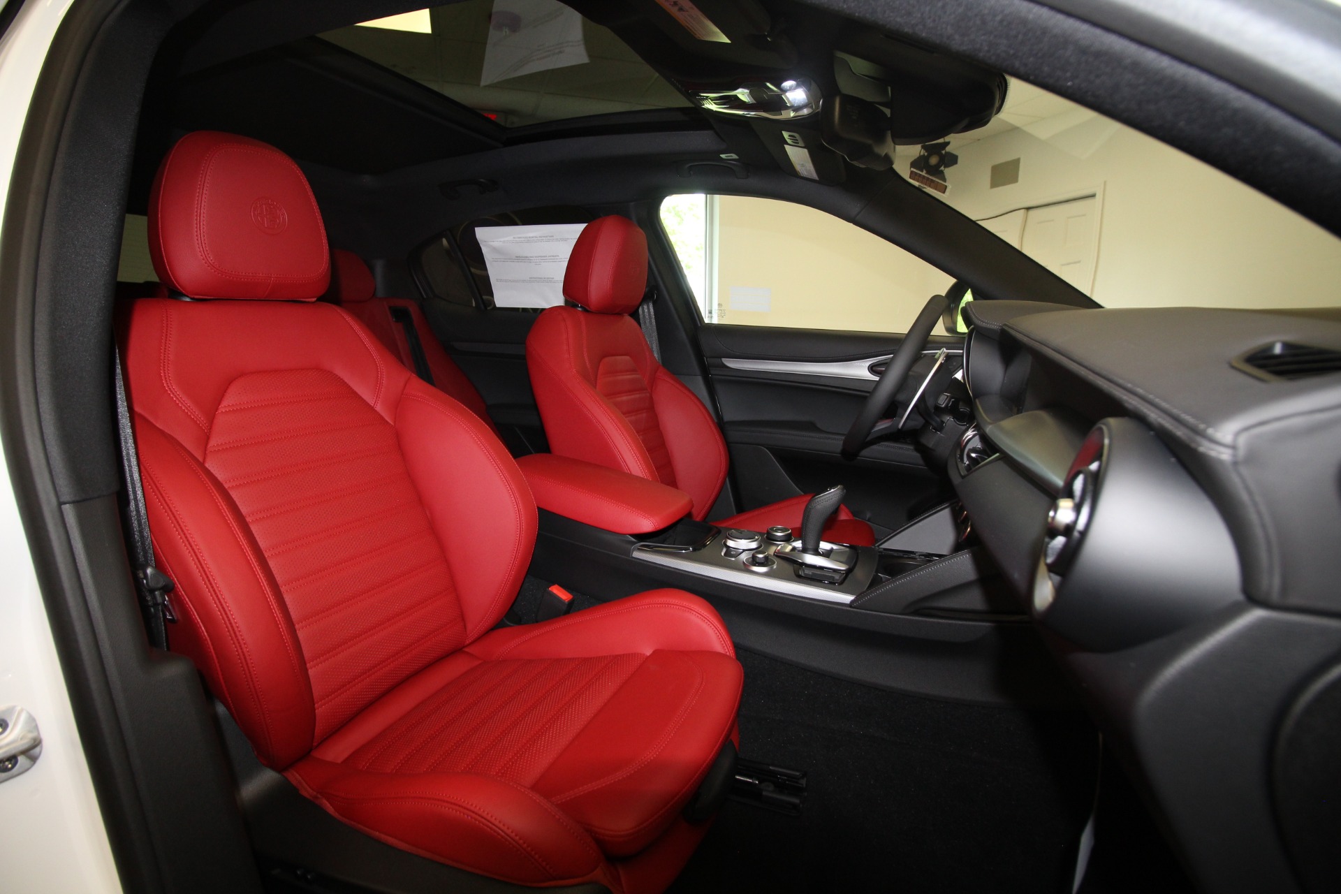 New 2024 Alfa Romeo STELVIO | St. Petersburg, FL