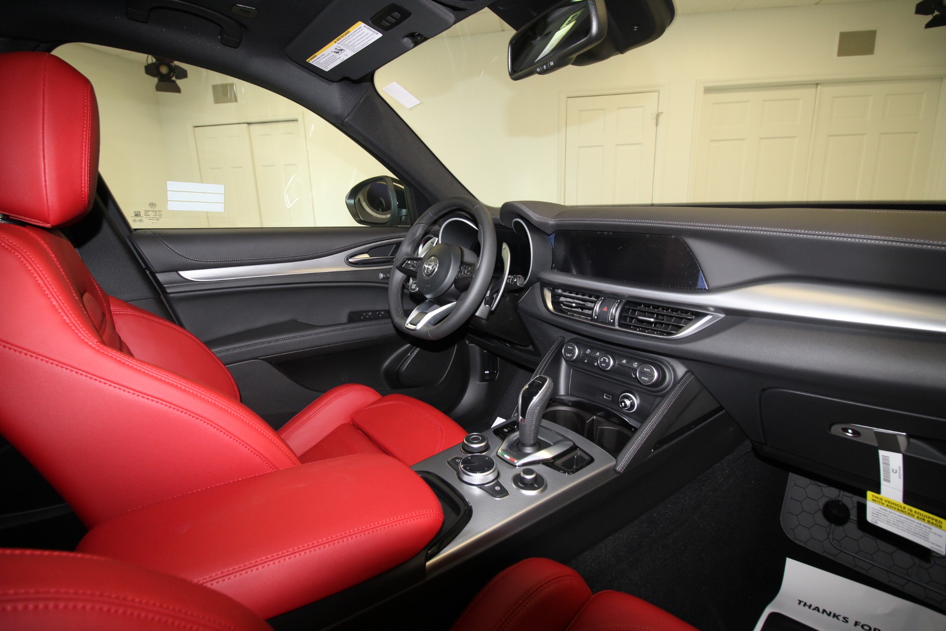 New 2024 Alfa Romeo STELVIO | St. Petersburg, FL
