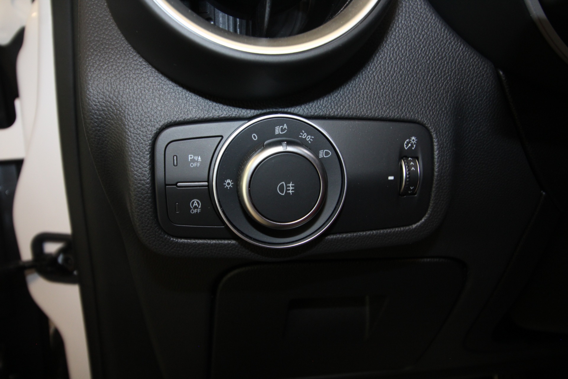 New 2024 Alfa Romeo STELVIO | St. Petersburg, FL