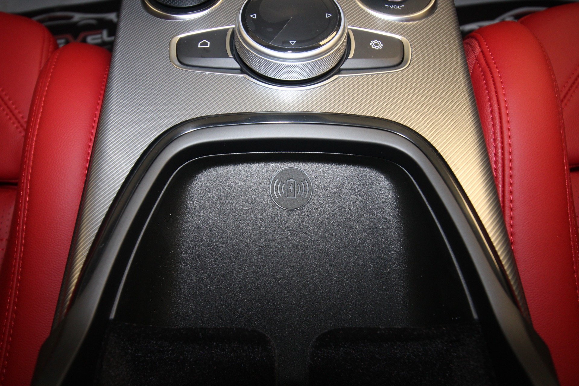 New 2024 Alfa Romeo STELVIO | St. Petersburg, FL