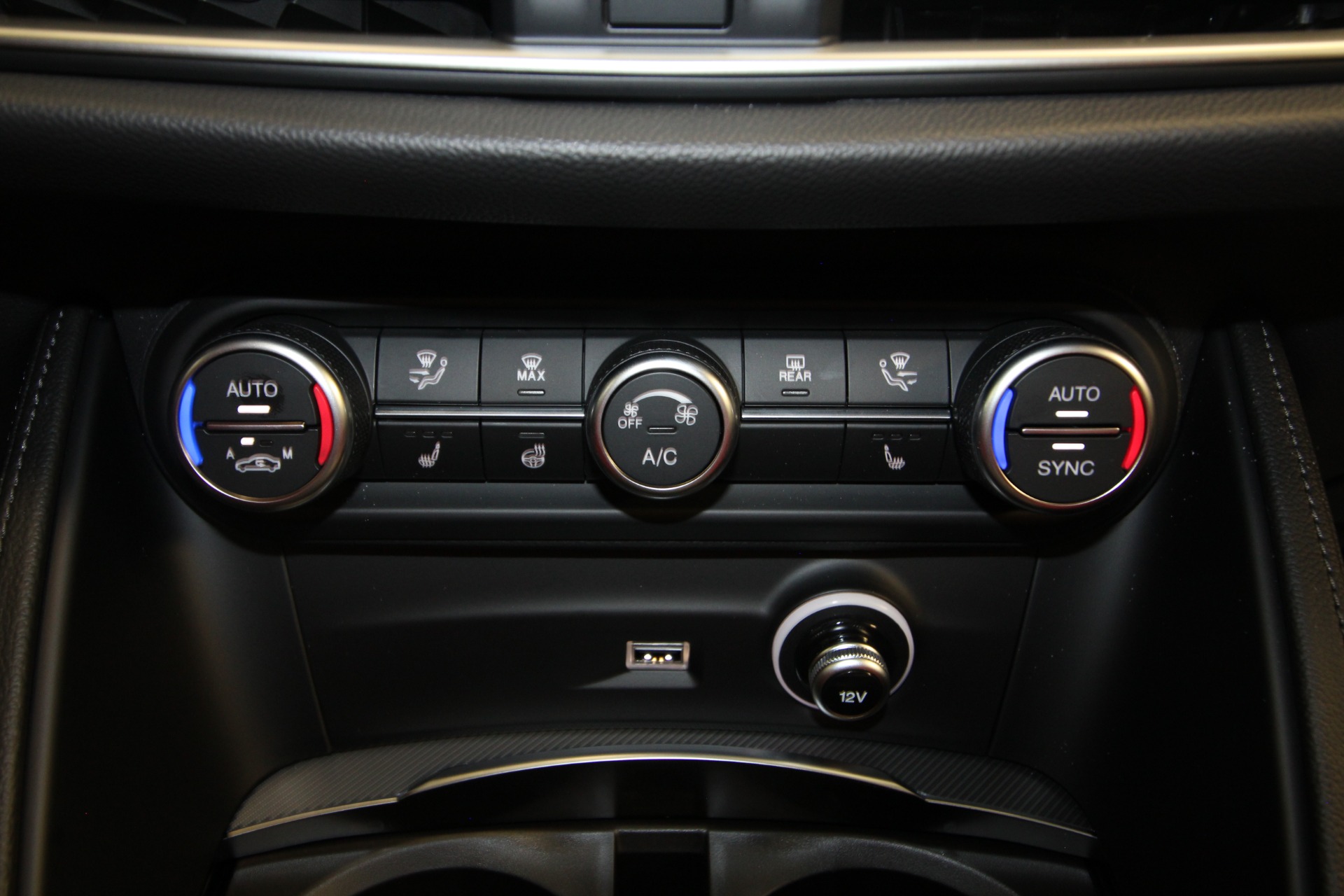 New 2024 Alfa Romeo STELVIO | St. Petersburg, FL