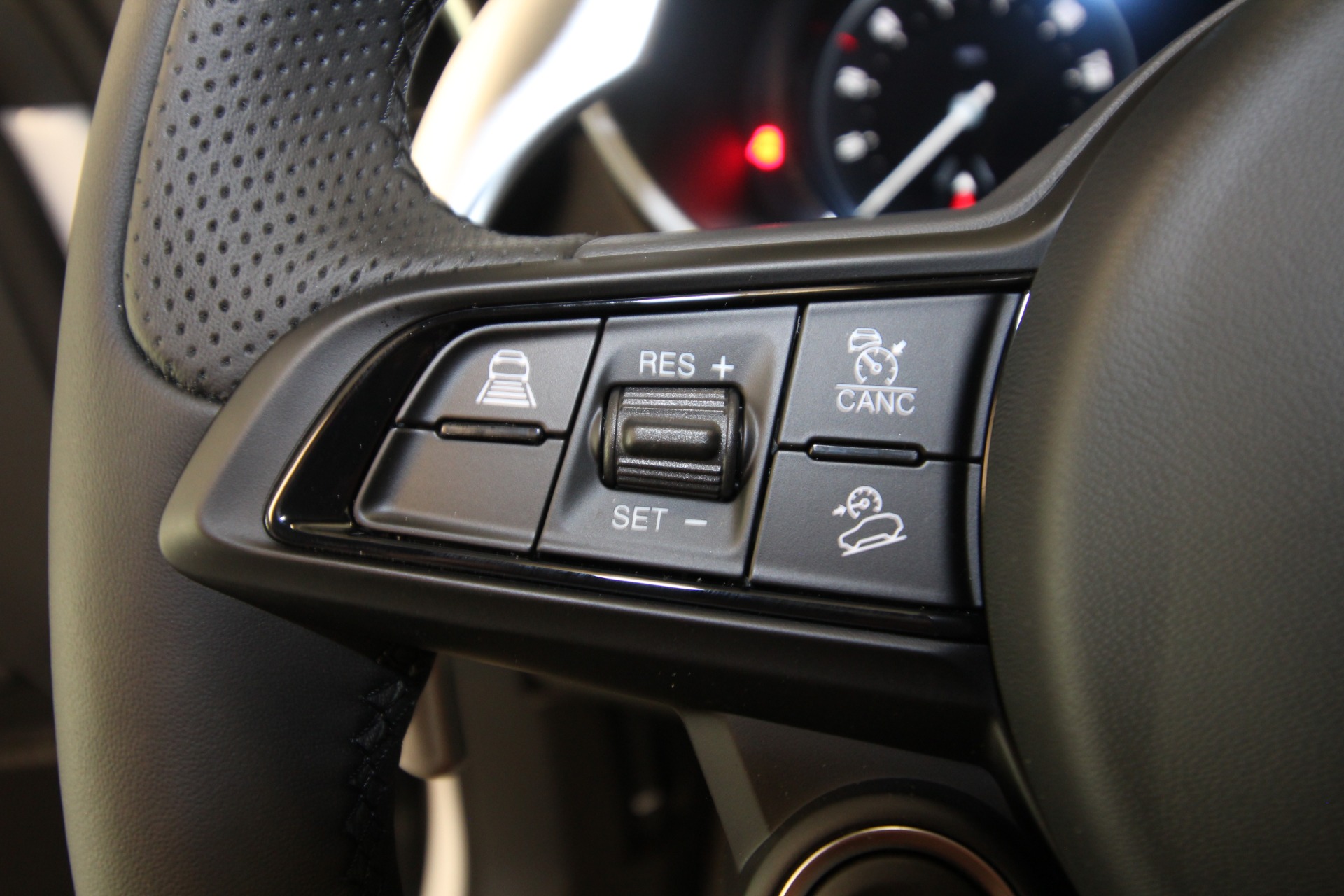 New 2024 Alfa Romeo STELVIO | St. Petersburg, FL