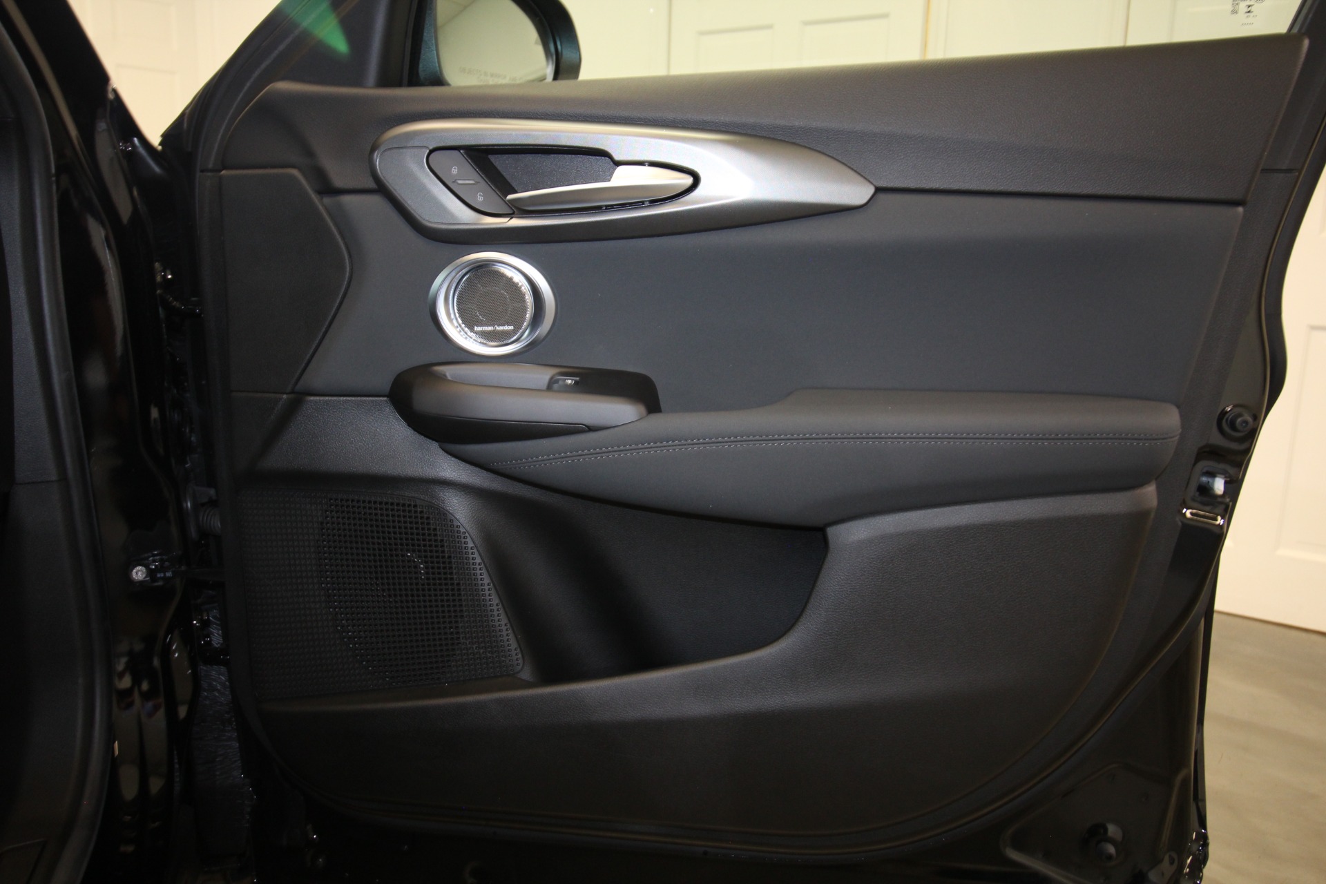 New 2024 Alfa Romeo TONALE Ti | St. Petersburg, FL