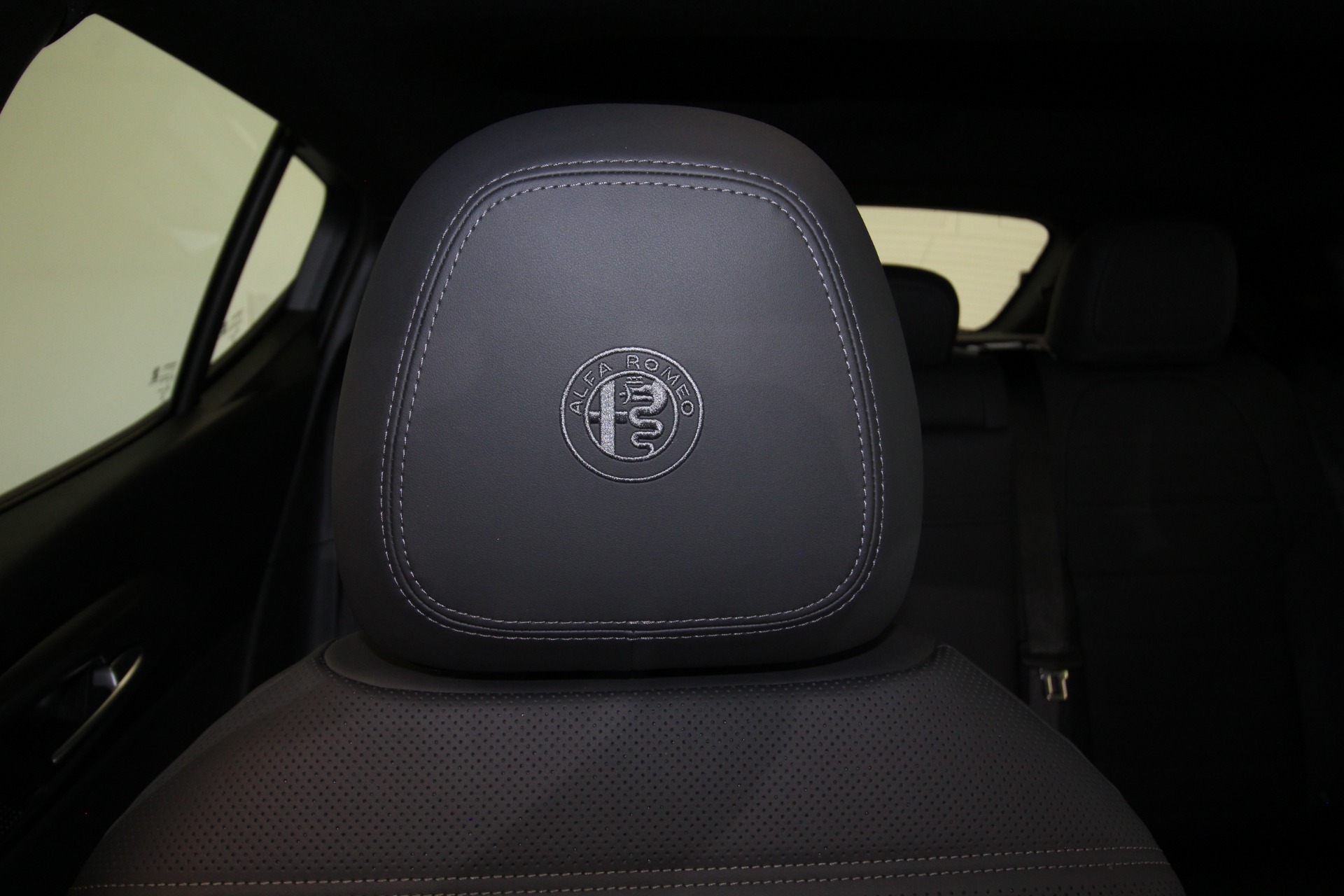 New 2024 Alfa Romeo TONALE Ti | St. Petersburg, FL